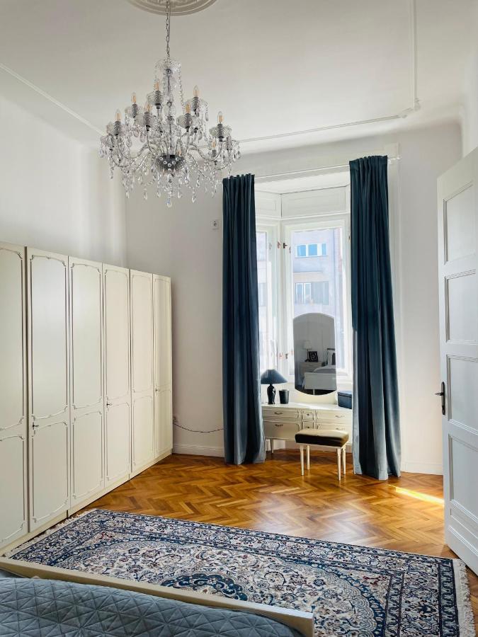 Littleparis Apartment Cluj-Napoca Exterior photo